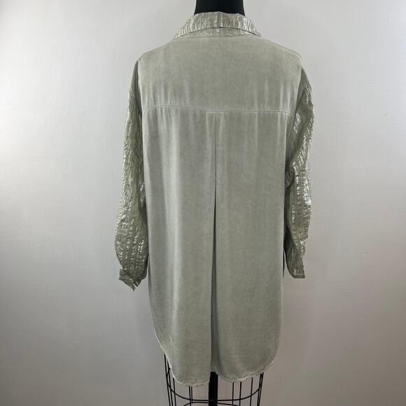 Made in Italy Women's Gray Silver Metallic Roll-Tab Sleeve Button-Up Shirt XL - Picture 4 of 6